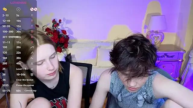 Girls_Fingers on StripChat