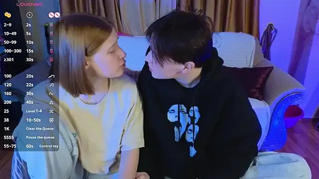 Girls_Fingers on StripChat