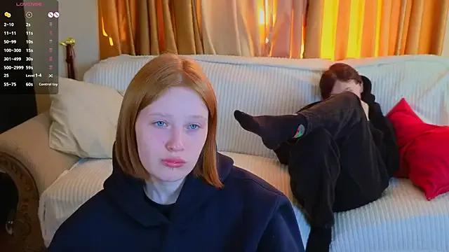 Girls_Fingers on StripChat