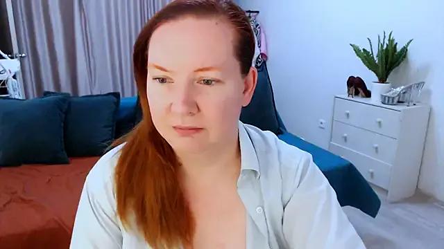 GoddessLara on StripChat 