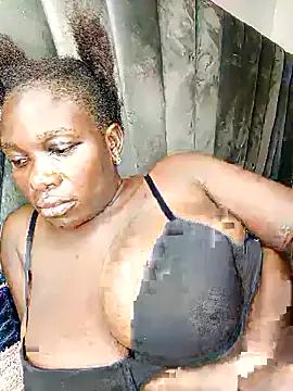 Freechat Golden_diver on StripChat