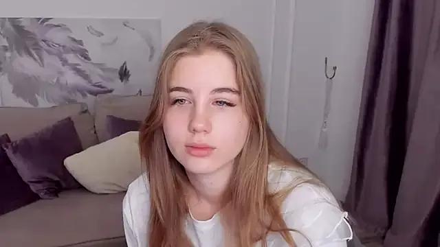 GoldenMirage — new lipgloss for kisses with you)))