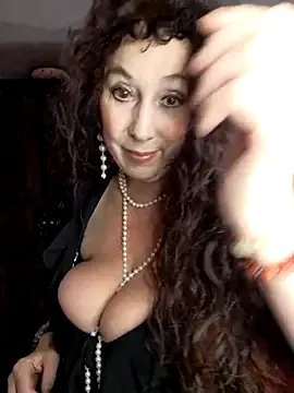 GypsyEsmeralda on StripChat