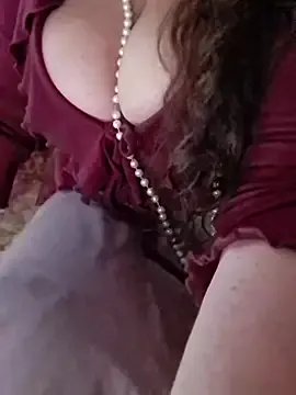 GypsyEsmeralda on StripChat