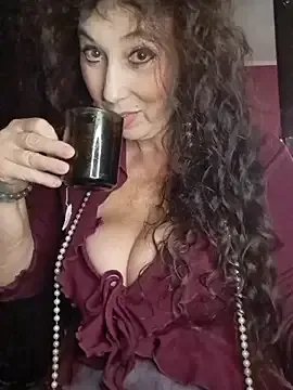 GypsyEsmeralda on StripChat