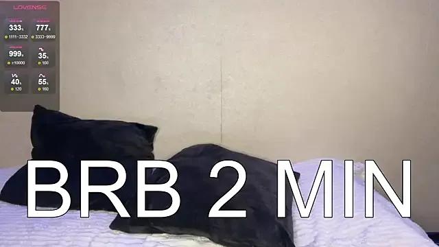 Freechat HalfUndone on StripChat