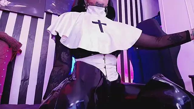 hanna_connorr on StripChat 