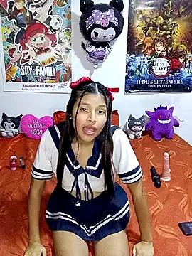 hanna_ross27 — Cum show