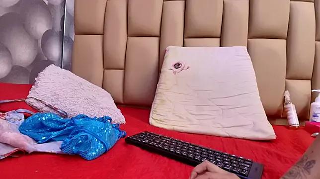 hannah_teehn on StripChat