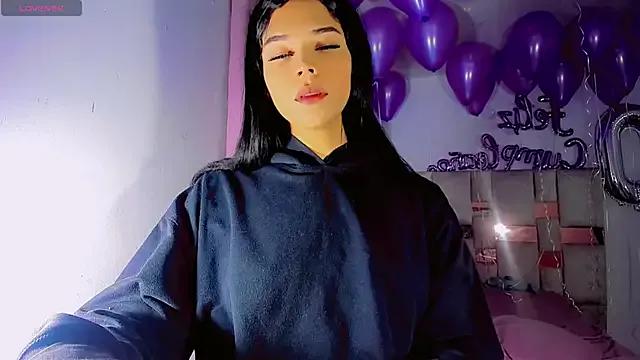 Hannahsmit on StripChat