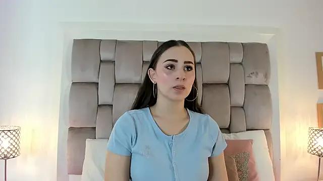 Freechat HarleyQueen666 on StripChat