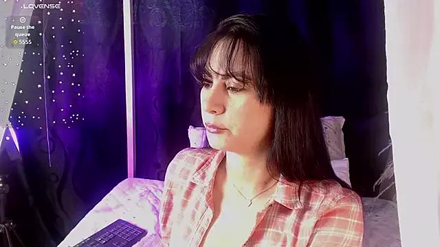 helenasaenz on StripChat 