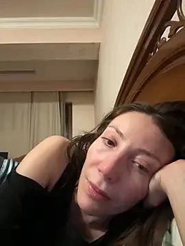 Avatar of HellaryTourent