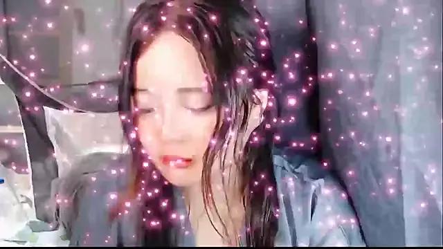 Heramirror — Freechat on StripChat