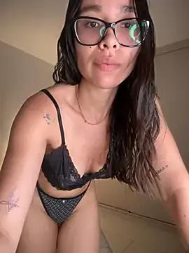 Freechat Hips_hannah on StripChat