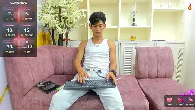 Freechat Holdme_Hot on StripChat