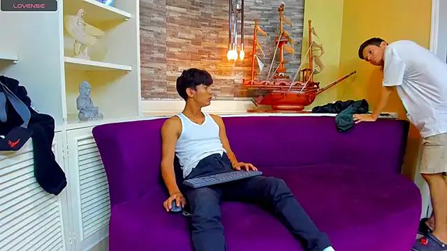 Freechat Holdme_Hot on StripChat