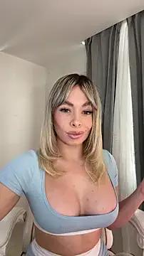 Holli_woul on StripChat 