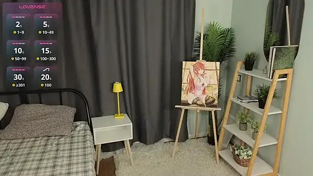 HollieCollelo — lick my fingers!><