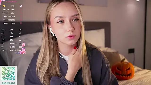 Freechat HollisBeckett on StripChat