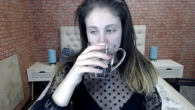 Holliy_Cooper on StripChat 