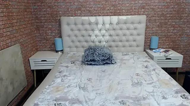 Holliy_Cooper on StripChat 