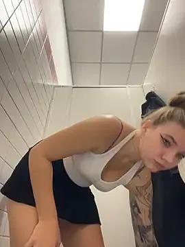 Freechat Holy_Tereza on StripChat