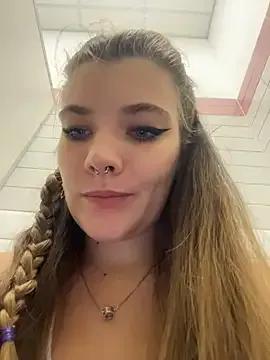 Freechat Holy_Tereza on StripChat