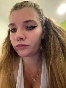 Freechat Holy_Tereza on StripChat