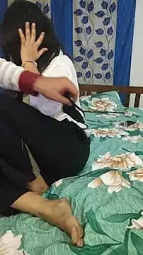 StripChat hotestfantasy is Freechat hotestfantasy — Open legs baby