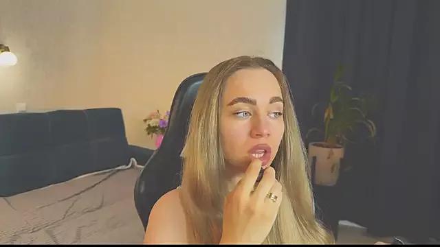 Freechat hotexclusive_ on StripChat