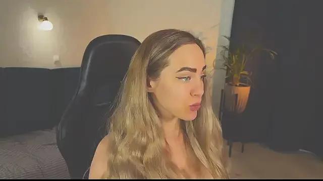 Freechat hotexclusive_ on StripChat