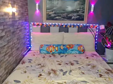 Freechat HotNathalie6900 on StripChat