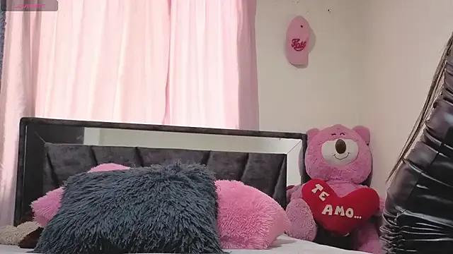 StripChat Hotsamantamature is Private Hotsamantamature — 3 fingers in the ass