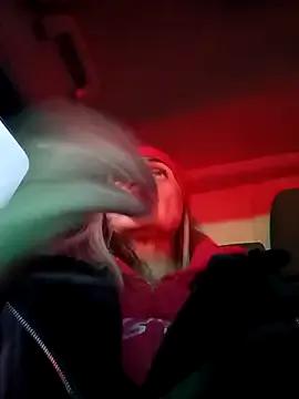 Freechat hugebobbs on StripChat