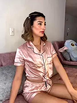 Freechat iam_sara on StripChat