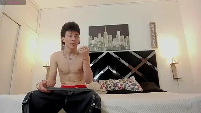 iammariano on StripChat 