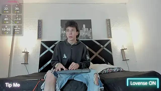 iammariano on StripChat 