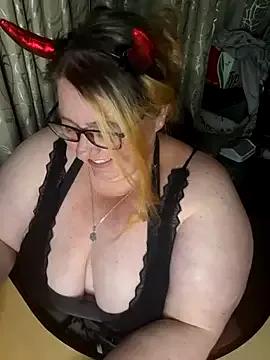 Freechat Iceprincess2bad4u on StripChat