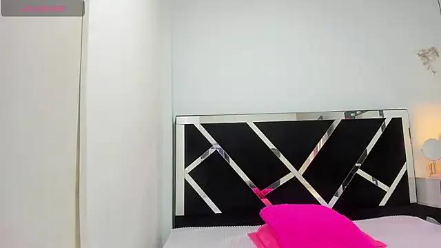 Freechat iisabella_noa on StripChat