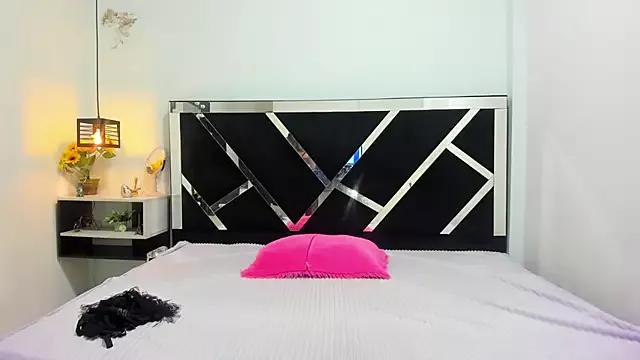 Freechat iisabella_noa on StripChat