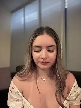 Freechat imlindapink on StripChat