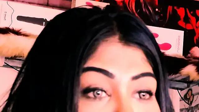 indian_dreamgirl on StripChat 