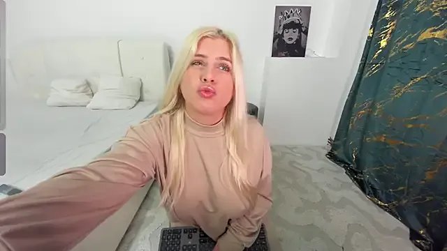 innocent_eva1 on StripChat 