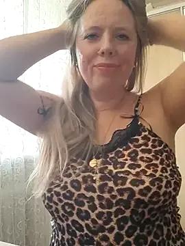 Freechat Irina3718 on StripChat