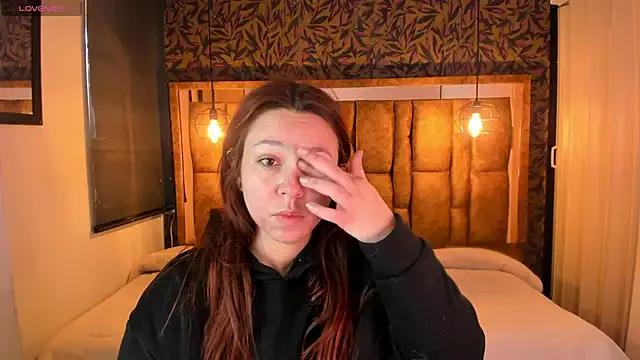 Freechat Isa_Thompson__ on StripChat