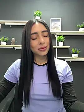 isabella_jade — domi inside my pussy