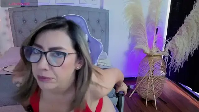 Private Isabella_lt on StripChat