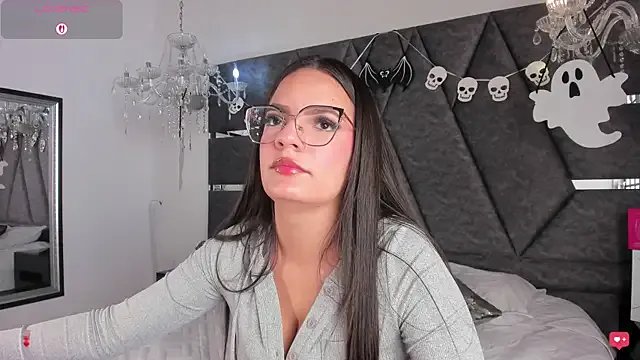 Freechat IsabellaGrey19 on StripChat