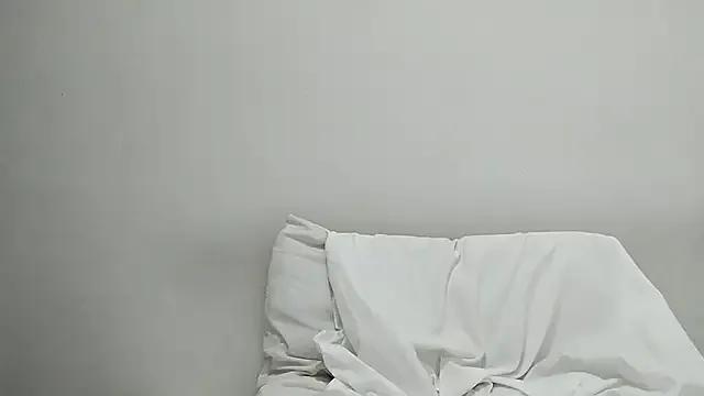 isabelly08ty — striptease + masturbao